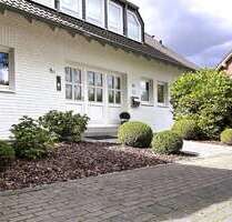 Haus zum Kaufen in Meerbusch 990.000,00 € 225.26 m²