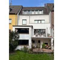 Haus zum Kaufen in Duisburg 295.000,00 € 178.44 m²