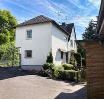 Haus zum Kaufen in Wiesbaden 620.000,00 € 196 m²