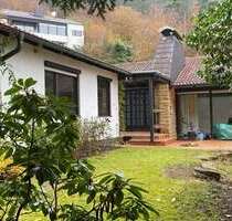 Haus zum Mieten in Weisenheim am Berg 1.950,00 € 180 m²