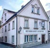 Haus zum Kaufen in Bad Berneck im Fichtelgebirge 248.000,00 € 396 m²