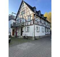 Haus zum Kaufen in Lindenholzhausen 519.000,00 € 330 m²