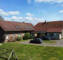 Haus zum Kaufen in Lichtenberg 375.000,00 € 340 m²