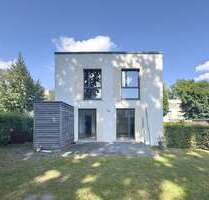 Haus zum Mieten in Hamburg 2.365,38 € 189 m²