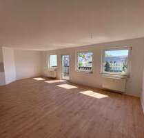 Wohnung zum Mieten in Greiz 556,40 € 107 m²