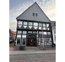 Haus zum Kaufen in Hessisch Oldendorf 190.000,00 € 306 m²