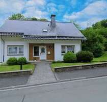 Haus zum Kaufen in Brilon 249.000,00 € 185.26 m²