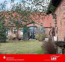 Haus zum Kaufen in Wittenburg 600.000,00 € 251.53 m²
