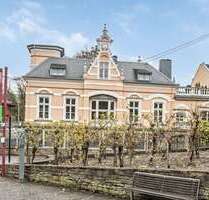 Haus zum Kaufen in Unkel 698.000,00 € 218.19 m²