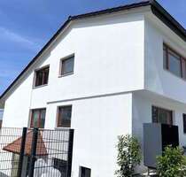 Haus zum Mieten in Leingarten 1.931,00 € 154.42 m²