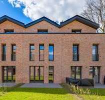Haus zum Mieten in Hamburg 2.600,00 € 161.25 m²