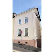 Haus zum Kaufen in Saarbrücken 230.000,00 € 135 m²