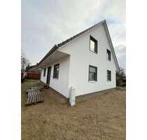 Haus zum Mieten in Lübeck 3.000,00 € 146 m²