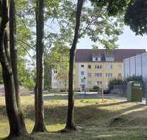 Wohnung zum Kaufen in Rötha 98.000,00 € 58.3 m²