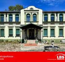 Haus zum Kaufen in Oschersleben 350.000,00 € 350 m²