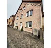 Haus zum Kaufen in Bodenwerder 255.000,00 € 250 m²