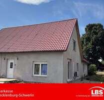 Haus zum Kaufen in Crivitz 135.000,00 € 152 m²