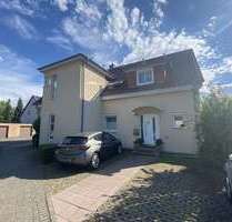 Haus zum Kaufen in Karlsruhe Daxlanden 995.000,00 € 223 m² - Karlsruhe / Daxlanden
