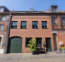 Haus zum Kaufen in Krefeld 398.000,00 € 122.62 m²