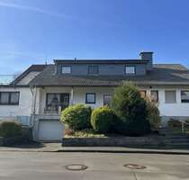 Haus zum Kaufen in Warstein 338.000,00 € 266.62 m²
