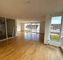 Haus zum Mieten in Schlaitdorf 1.950,00 € 182 m²