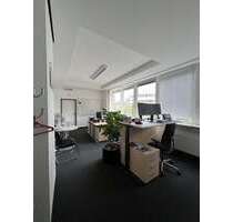 Büro in Hamburg 1.815,60 € 151.3 m²