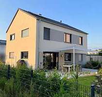 Haus zum Mieten in Hilpoltstein , Mittelfr 1.920,00 € 154 m²