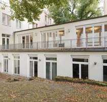 Haus zum Mieten in Berlin 15.000,00 € 650 m²