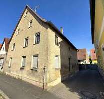 Haus zum Kaufen in Uehlfeld 190.000,00 € 187 m²