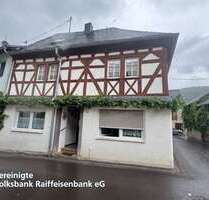 Haus zum Kaufen in Veldenz 119.000,00 € 90 m²