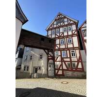 Haus zum Kaufen in Herborn 130.000,00 € 146 m²