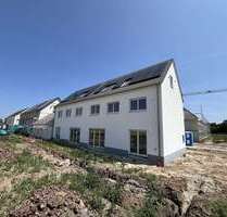 Haus zum Mieten in Steudach 2.300,00 € 161.41 m²