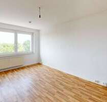 Wohnung zum Mieten in Halle 211,00 € 25.41 m²