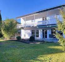 Haus zum Kaufen in Neusäß 1.490.000,00 € 206 m²