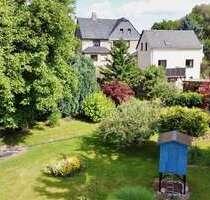 Haus zum Kaufen in Königshain-Wiederau 340.000,00 € 308 m²