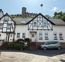 Haus zum Kaufen in Beverungen 95.000,00 € 143 m²