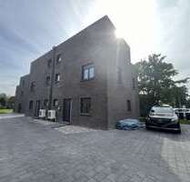 Haus zum Mieten in Norderstedt 2.480,00 € 148 m²