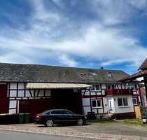 Haus zum Kaufen in Battenberg (Eder) 185.000,00 € 202 m²