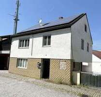 Haus zum Kaufen in Osterhofen 98.000,00 € 162.2 m²