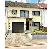 Haus zum Kaufen in Schwalbach 179.000,00 € 116 m²
