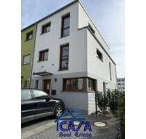 Haus zum Mieten in Frankfurt am Main Griesheim 2.595,00 € 155 m² - Frankfurt am Main / Griesheim