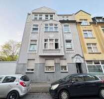 Haus zum Kaufen in Duisburg 330.000,00 € 346 m²