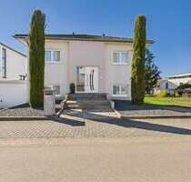 Haus zum Kaufen in Perl Nennig 664.800,00 € 154 m² - Perl / Nennig