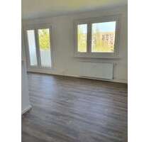 Wohnung zum Mieten in Halle 330,00 € 65.45 m²