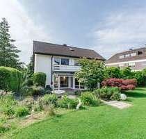 Haus zum Kaufen in Essen Heisingen 1.190.000,00 € 322.09 m² - Essen / Heisingen