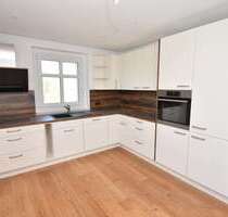 Haus zum Mieten in Oberlungwitz 1.650,00 € 170 m²