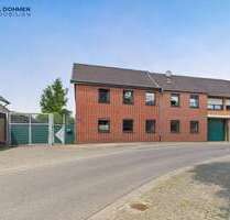 Haus zum Kaufen in Hückelhoven-Altmyhl 469.000,00 € 325 m²