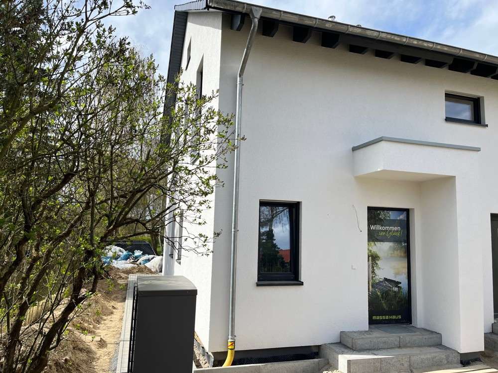 Haus zum Mieten in Dahlewitz 1.750,00 € 110 m²