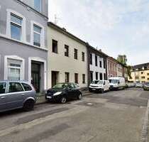 Haus zum Kaufen in Krefeld 399.000,00 € 318 m²