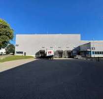 Halle in Augsburg 19.650,00 € 2525 m²